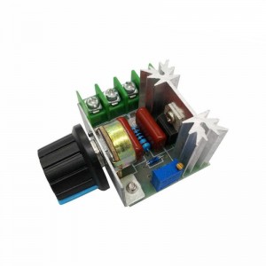 REGULATEUR DE TENSION SCR...